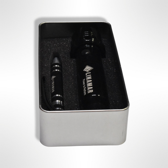 Linamar Flashlight and Multi-Tip Screwdriver Set